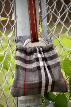 Black Knight Stirrup Covers - Various Colours -Waldheusan Shop IMG 4717